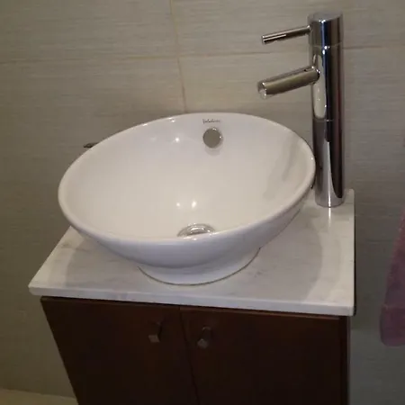 Διαμέρισμα Luxury Three Bedroom *